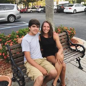 Meet your Posher, Kaitlyn